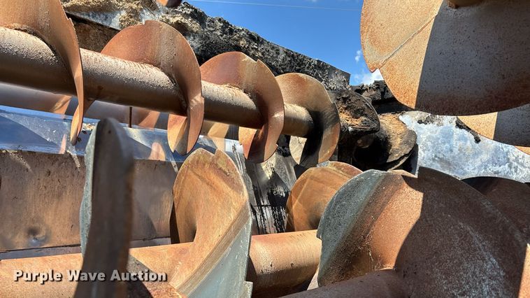 image for item EM0049 2017 Kenworth T370 feed delivery truck