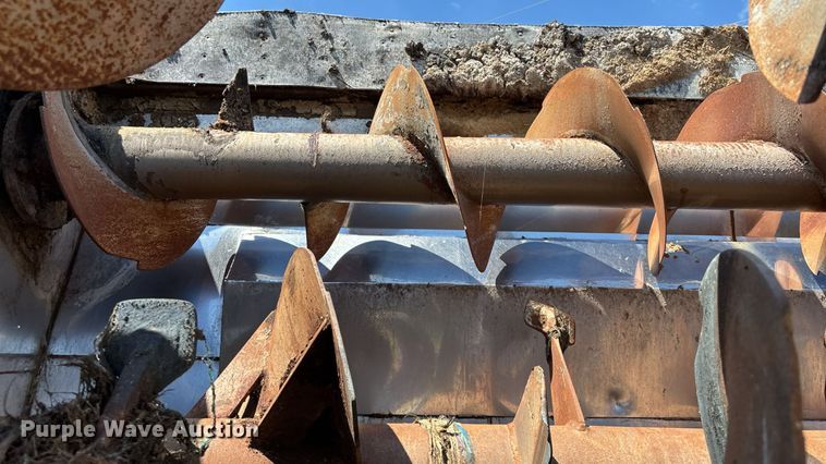 image for item EM0049 2017 Kenworth T370 feed delivery truck