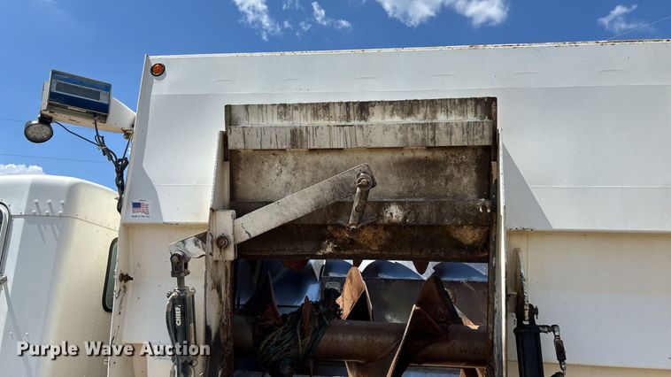 image for item EM0049 2017 Kenworth T370 feed delivery truck