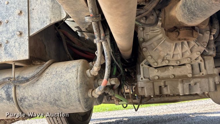 image for item EM0049 2017 Kenworth T370 feed delivery truck