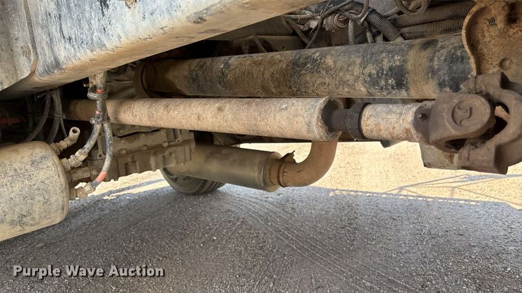 image for item EM0049 2017 Kenworth T370 feed delivery truck