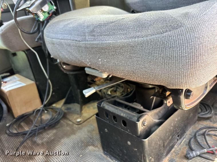 image for item EM0049 2017 Kenworth T370 feed delivery truck