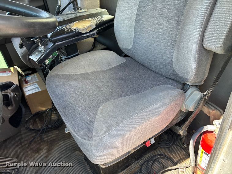 image for item EM0049 2017 Kenworth T370 feed delivery truck