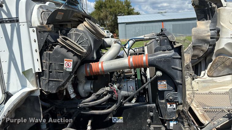 image for item EM0049 2017 Kenworth T370 feed delivery truck