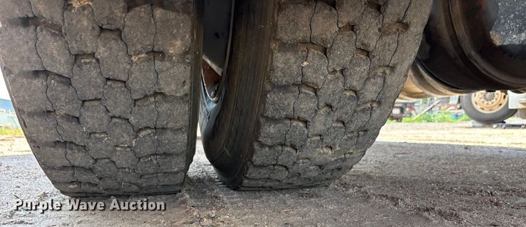 image for item EM0049 2017 Kenworth T370 feed delivery truck