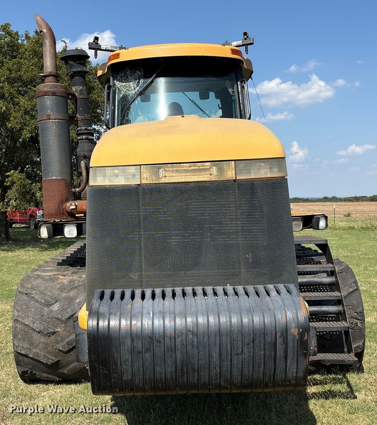 image for item EM0644 2000 Caterpillar Challenger 75E tractor