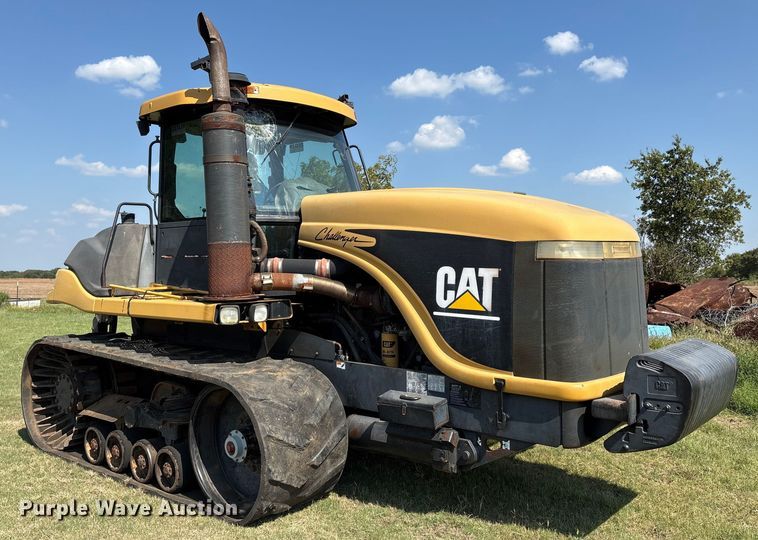 image for item EM0644 2000 Caterpillar Challenger 75E tractor