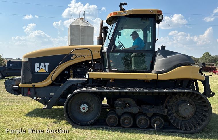image for item EM0644 2000 Caterpillar Challenger 75E tractor