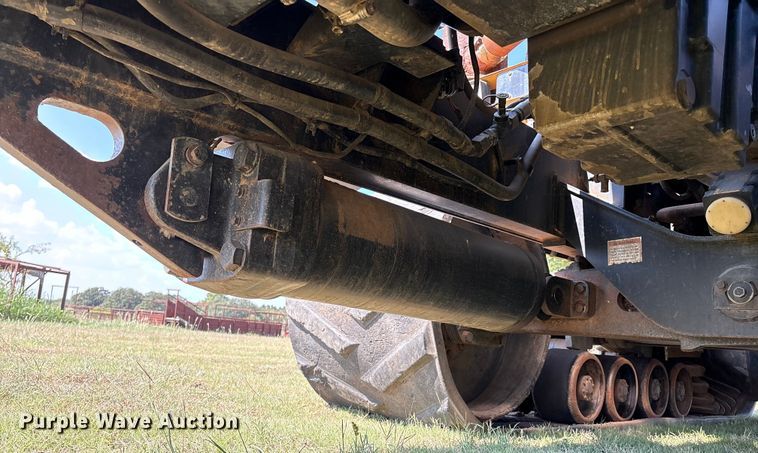 image for item EM0644 2000 Caterpillar Challenger 75E tractor