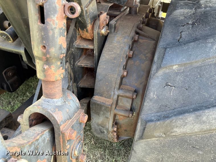 image for item EM0644 2000 Caterpillar Challenger 75E tractor