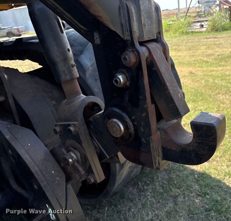 image for item EM0644 2000 Caterpillar Challenger 75E tractor