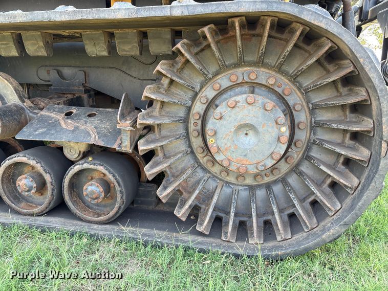 image for item EM0644 2000 Caterpillar Challenger 75E tractor