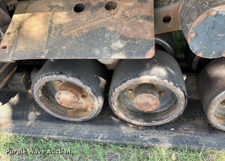 image for item EM0644 2000 Caterpillar Challenger 75E tractor