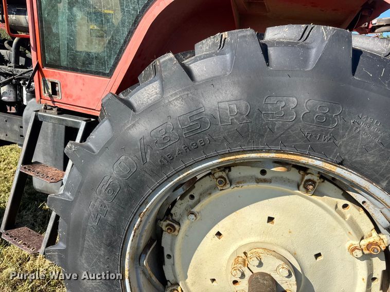 image for item EM8172 1983 Allis-Chalmers 8010 tractor