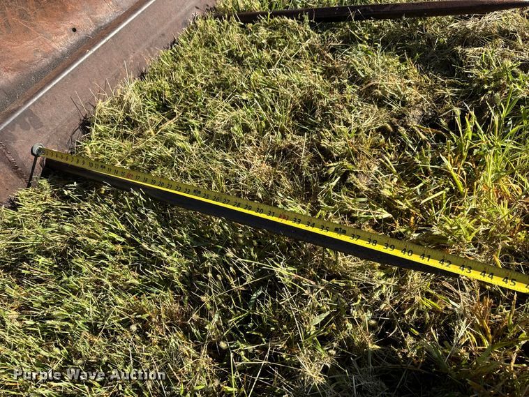 image for item EM8173 1966 International Harvester 806 tractor