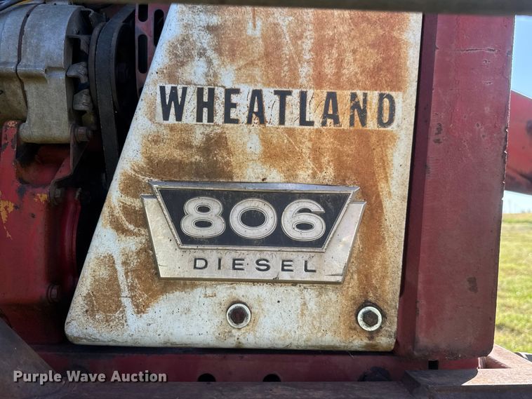 image for item EM8173 1966 International Harvester 806 tractor