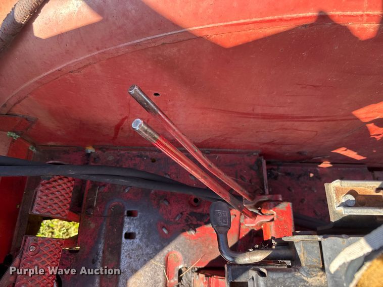 image for item EM8173 1966 International Harvester 806 tractor