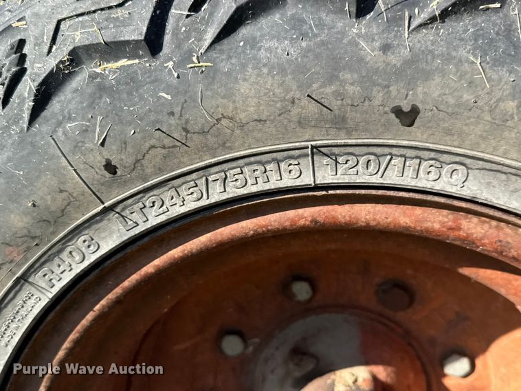 image for item EM8173 1966 International Harvester 806 tractor