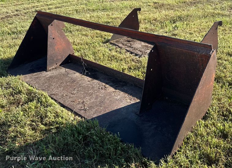 image for item EM8173 1966 International Harvester 806 tractor