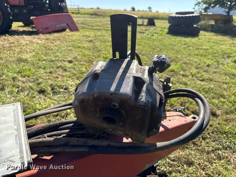 image for item EM8174 White-New Idea 5100 planter