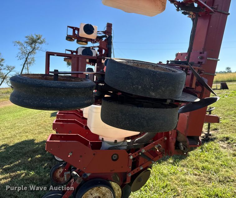 image for item EM8174 White-New Idea 5100 planter