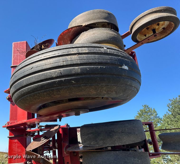 image for item EM8174 White-New Idea 5100 planter