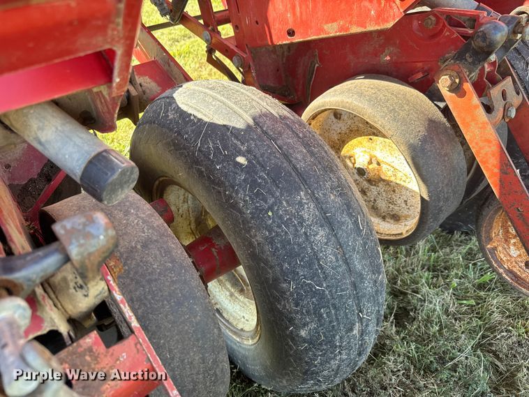 image for item EM8174 White-New Idea 5100 planter