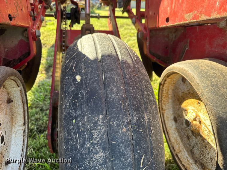 image for item EM8174 White-New Idea 5100 planter