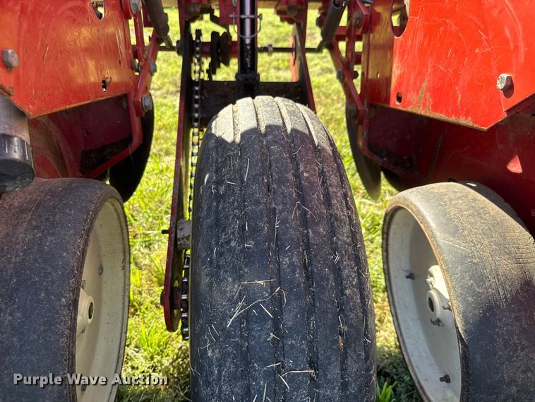 image for item EM8174 White-New Idea 5100 planter