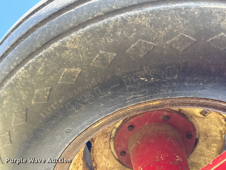 image for item EM8174 White-New Idea 5100 planter