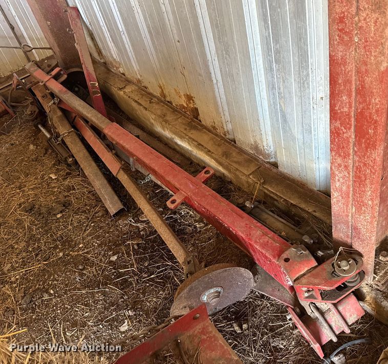 image for item EM8174 White-New Idea 5100 planter