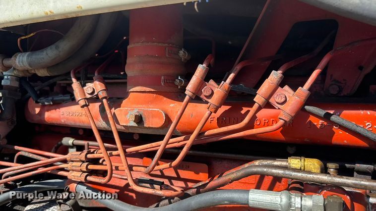 image for item EM8175 1973 International Farmall 1066 tractor