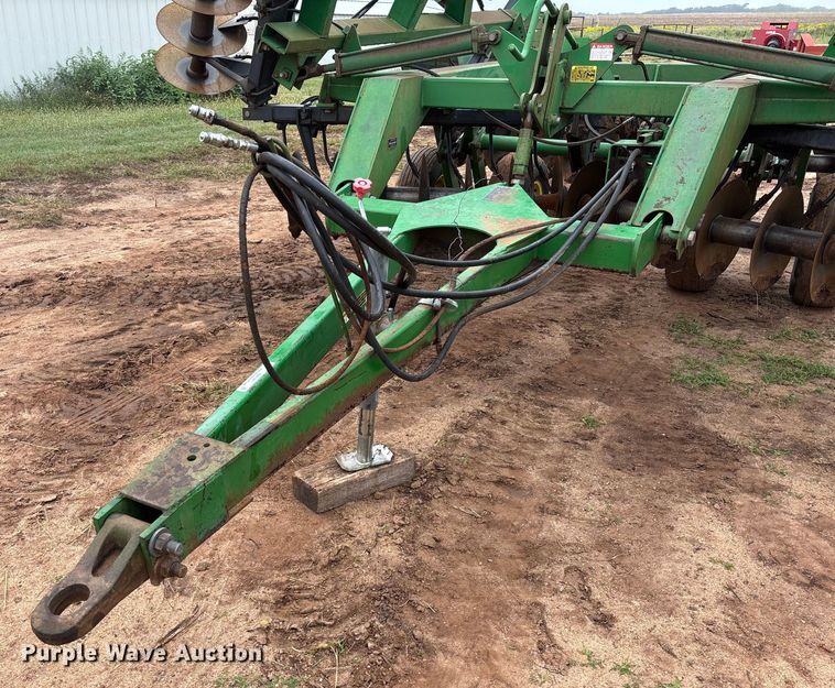 image for item EM8181 John Deere 630 tandem disk