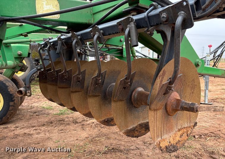 image for item EM8181 John Deere 630 tandem disk