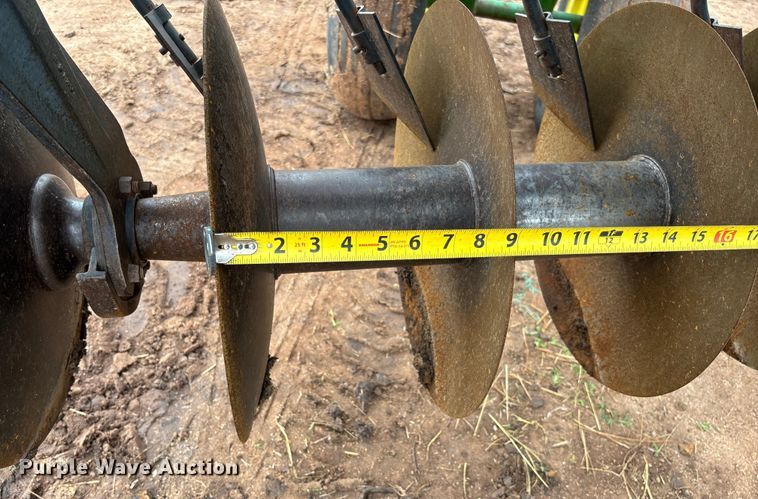image for item EM8181 John Deere 630 tandem disk