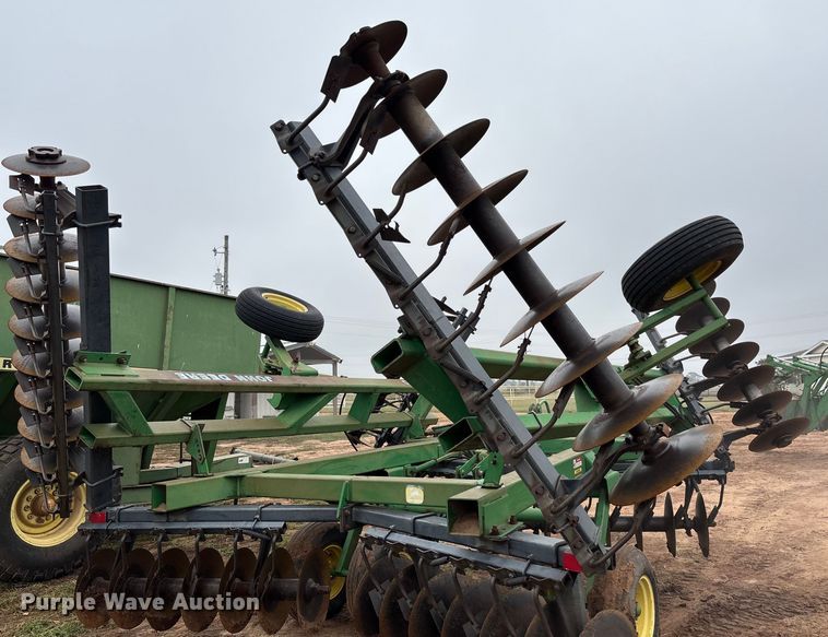 image for item EM8181 John Deere 630 tandem disk