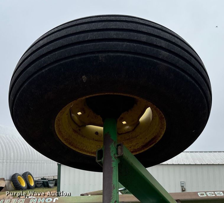 image for item EM8181 John Deere 630 tandem disk