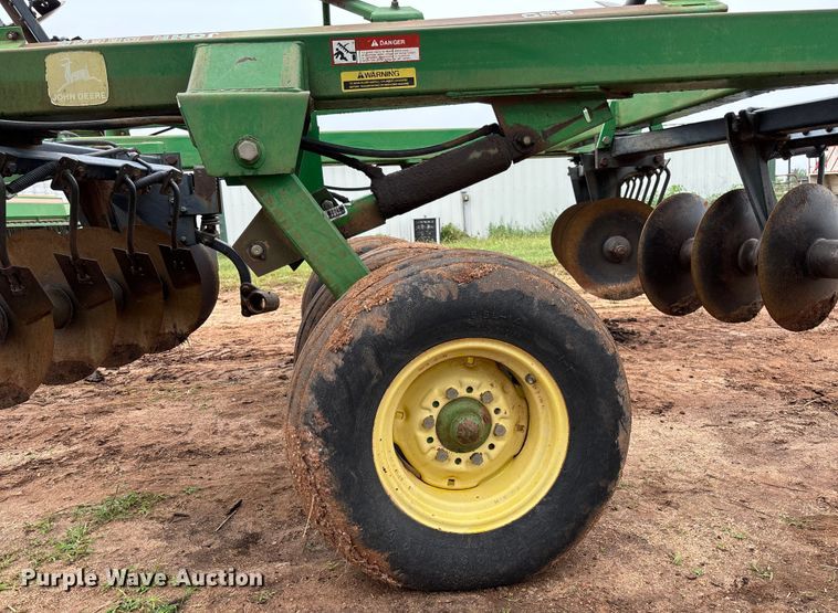 image for item EM8181 John Deere 630 tandem disk