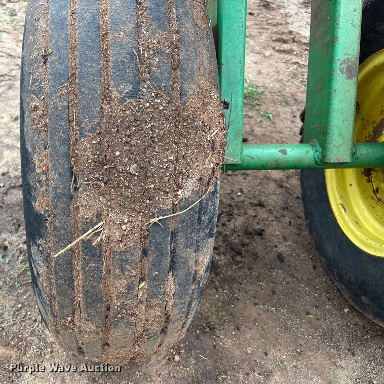 image for item EM8181 John Deere 630 tandem disk