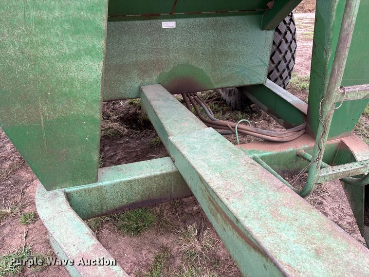 image for item EM8182 John Deere 500 grain cart