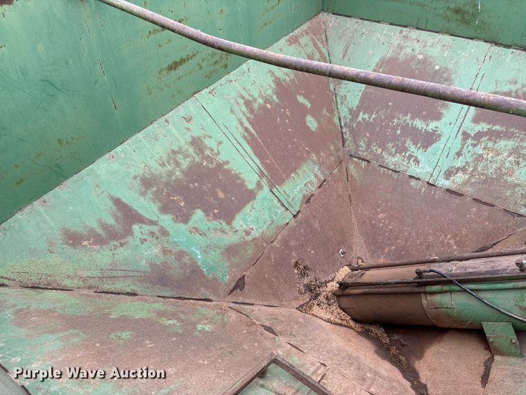 image for item EM8182 John Deere 500 grain cart