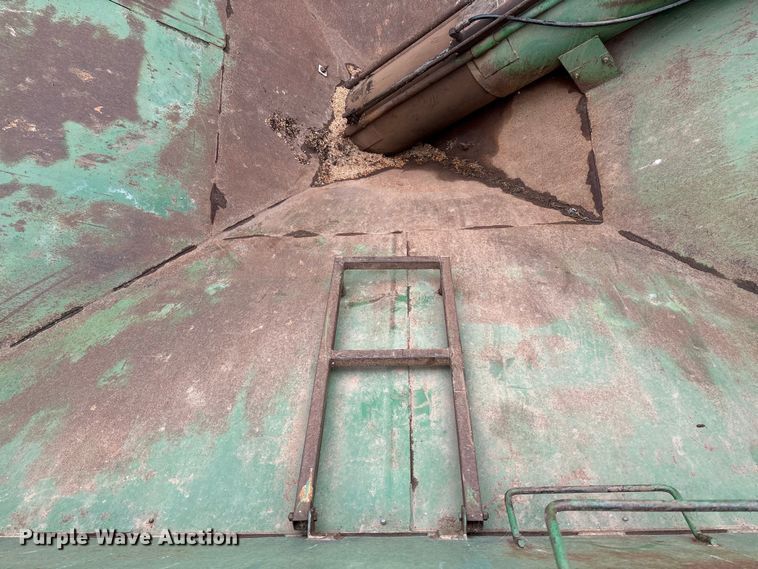 image for item EM8182 John Deere 500 grain cart