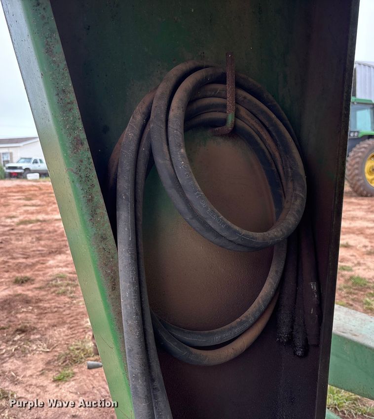 image for item EM8182 John Deere 500 grain cart