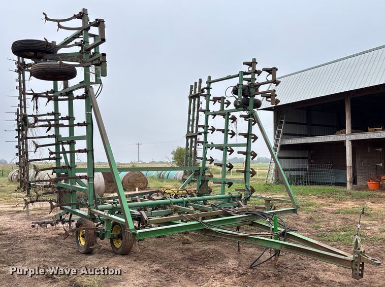 image for item EM8187 John Deere 1010 field cultivator