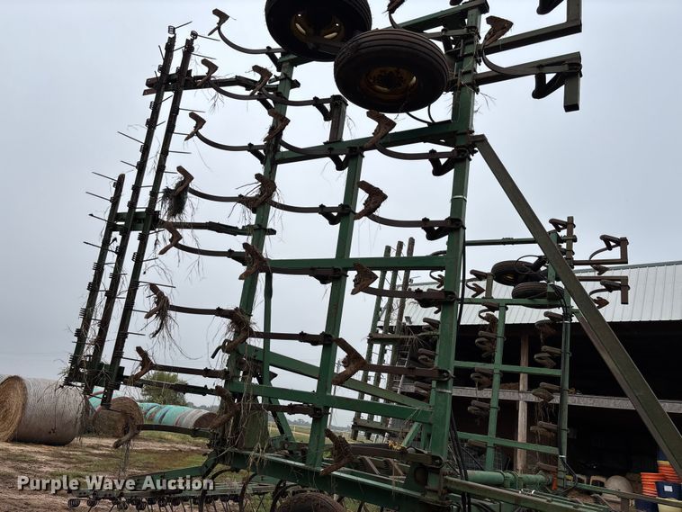 image for item EM8187 John Deere 1010 field cultivator