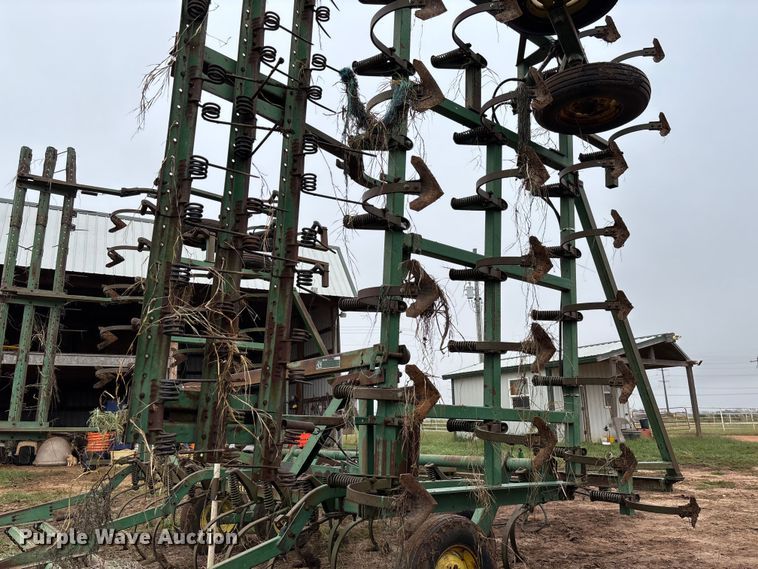 image for item EM8187 John Deere 1010 field cultivator