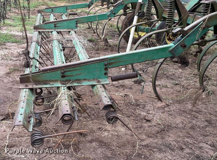 image for item EM8187 John Deere 1010 field cultivator