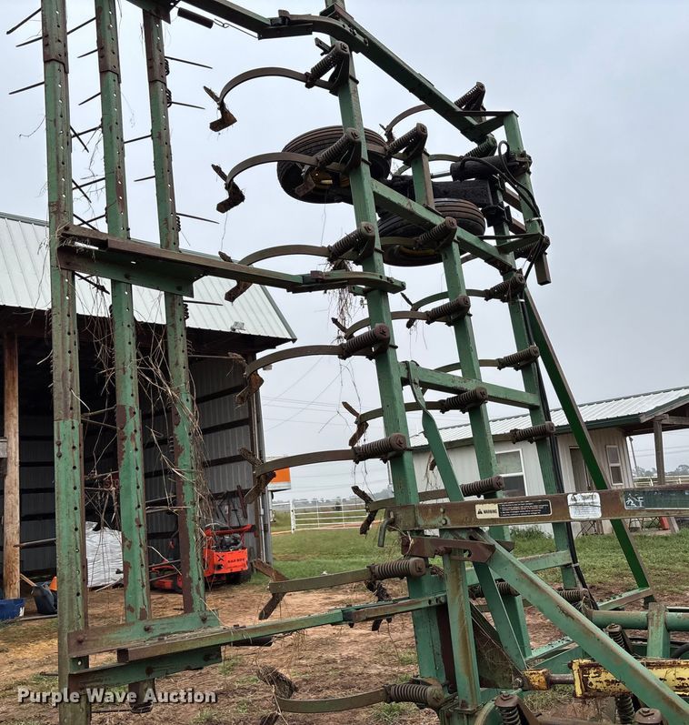 image for item EM8187 John Deere 1010 field cultivator