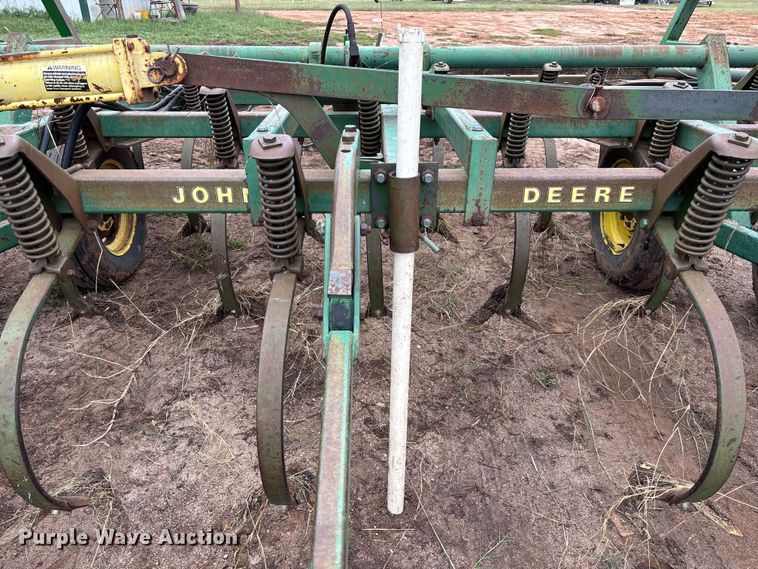 image for item EM8187 John Deere 1010 field cultivator