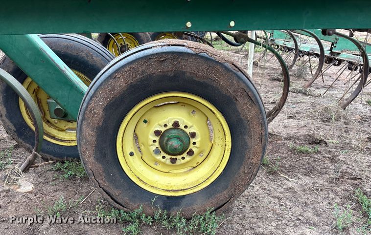 image for item EM8187 John Deere 1010 field cultivator